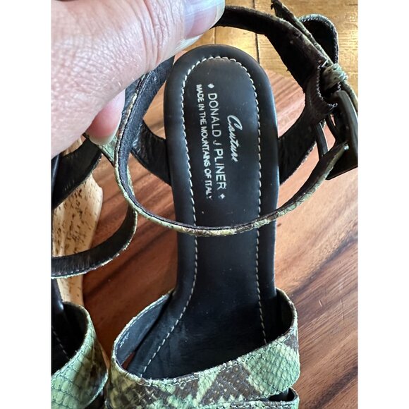Donald Pliner Green Snakeskin Cork Wedge Sandals 9M Womens Stylish Summer Shoes - Picture 10 of 11